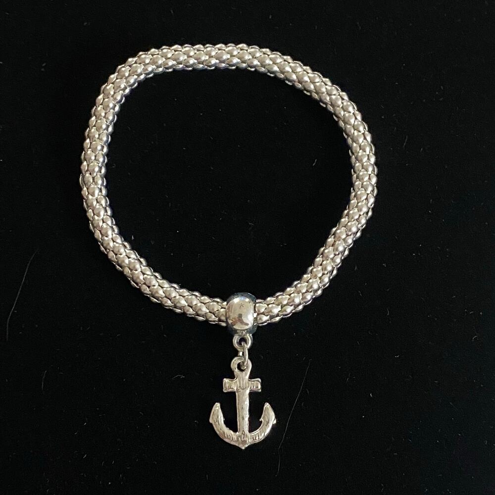 One Size Silver Tone Anchor Charm Stretch Bracelet Nautical Popcorn Chain Beaded